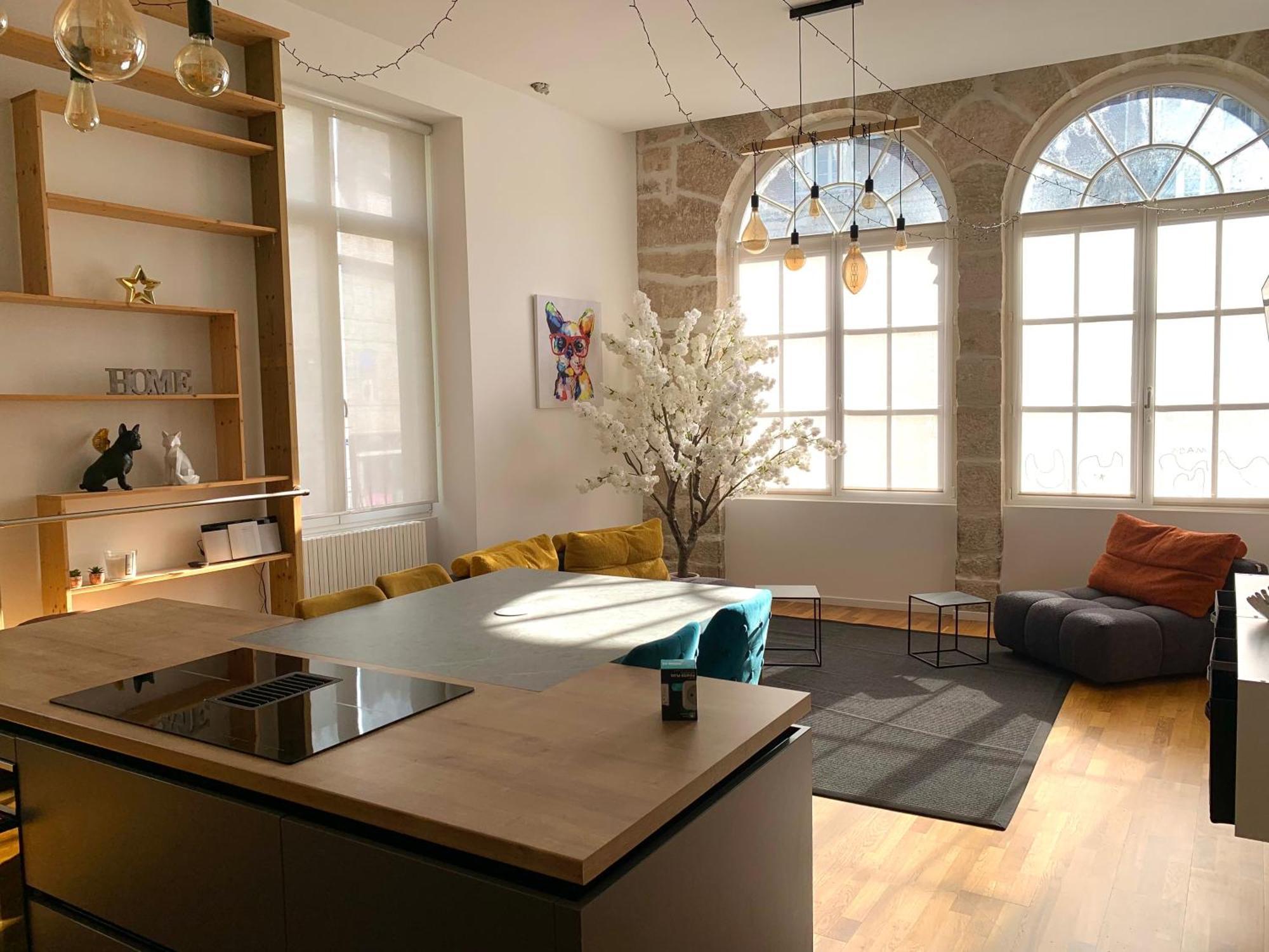Les Fabuleux Appartements Du Coeur De Ville - Place Victor Hugo Besançon Esterno foto